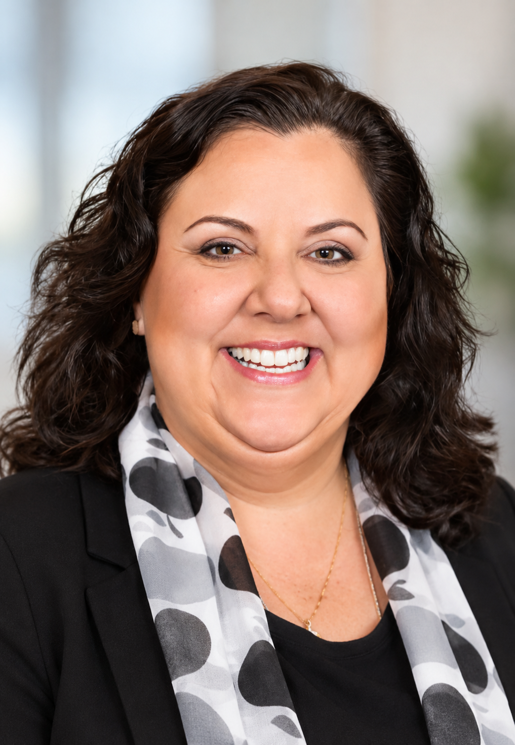 Dr. Lisa L.